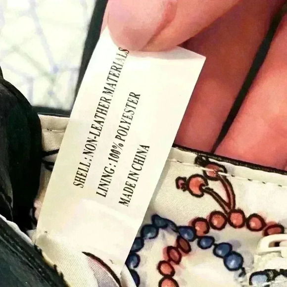 Hollywood Intuition by Jaye Hersh
Women Black Clutch - Picture 8 of 8